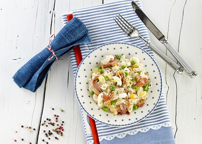 MACARONI CON PROSCIUTTO MACARONI CON PROSCIUTTO